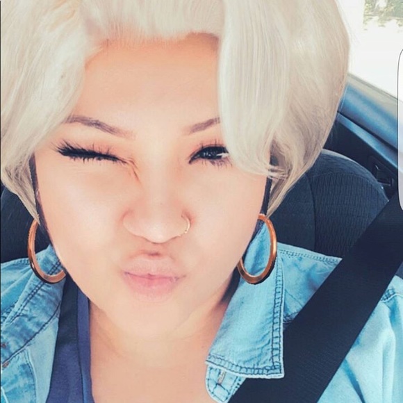 Meet your Posher, Elena - Picture 1 of 1